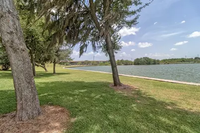 18800 Egret Bay Boulevard #703, Webster, TX 77058 - Photo 11