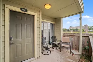 18800 Egret Bay Blvd, Webster, TX 77058 - Photo 3