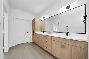 9028 Scott St, Houston, TX 77051 - Photo 23