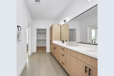 9028 Scott Street, Houston, TX 77051 - Photo 25