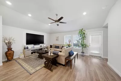 1202 Filly Creek Drive, Alvin, TX 77511 - Photo 5