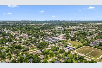 1916 Springrock Lane, Houston, TX 77080 - Photo 5