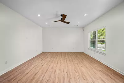 5700 Elysian Street, Houston, TX 77009 - Photo 9