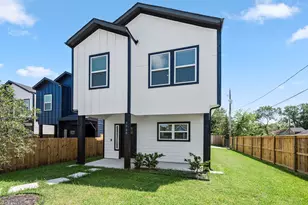 5700 Elysian St, Houston, TX 77009 - Photo 3