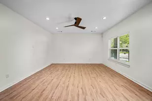 5700 Elysian St, Houston, TX 77009 - Photo 23