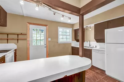 519 Magnolia Street, Lake Jackson, TX 77566 - Photo 5