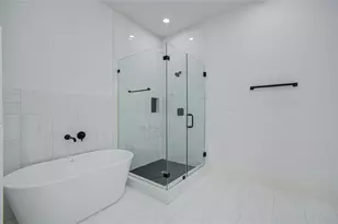 117 E 38th St, Houston, TX 77018 - Photo 21