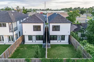 117 E 38th St, Houston, TX 77018 - Photo 7