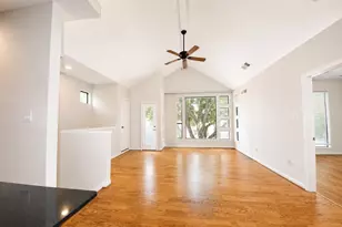 1525 Wheeler St, Houston, TX 77004 - Photo 9