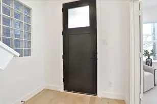 1018 W 15th 1/2 St, Houston, TX 77008 - Photo 5