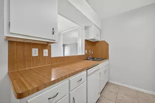 9017 Gaylord Dr, Houston, TX 77024 - Photo 19