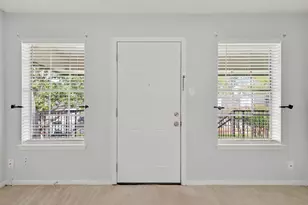 9017 Gaylord Dr, Houston, TX 77024 - Photo 7