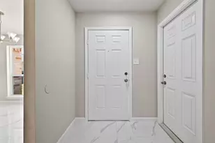 10603 Highland Woods Dr, Sugar Land, TX 77498 - Photo 3