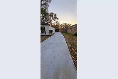 18630 Prince William Lane, Houston, TX 77058 - Photo 3