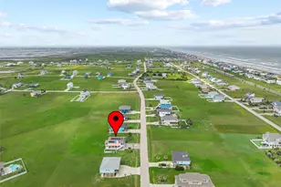 18806 Warrior Rd, Galveston, TX 77554 - Photo 21