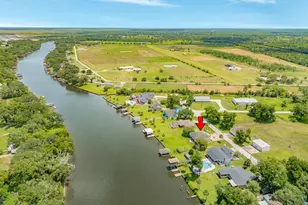 138 Vivian St, Brazoria, TX 77422 - Photo 3