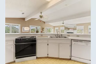 138 Vivian Street, Brazoria, TX 77422 - Photo 17