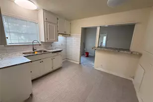 5501 Malmedy Rd, Houston, TX 77033 - Photo 9