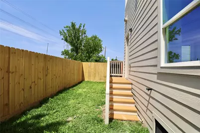 510 E 37th Street, Houston, TX 77022 - Photo 37