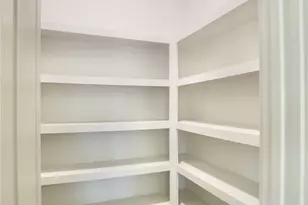 510 E 37th St, Houston, TX 77022 - Photo 11