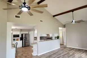 482 W Cattle Dr, Onalaska, TX 77360 - Photo 11