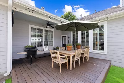 18 Courtland Green Street, The Woodlands, TX 77382 - Photo 37