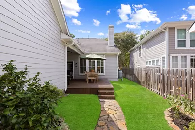 18 Courtland Green Street, The Woodlands, TX 77382 - Photo 39