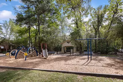 18 Courtland Green Street, The Woodlands, TX 77382 - Photo 43