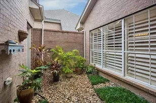 1319 Mission Chase Dr, Houston, TX 77077 - Photo 21
