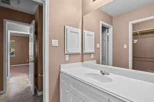 2210 Crimson Cove Ct, League City, TX 77573 - Photo 31