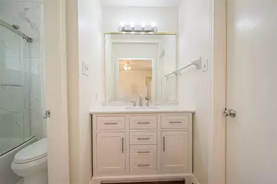 10819 Sageriver Drive, Houston, TX 77089 - Photo 27