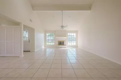 10819 Sageriver Drive, Houston, TX 77089 - Photo 11