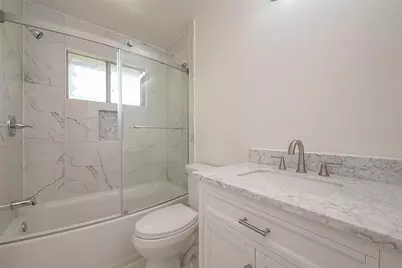 10819 Sageriver Drive, Houston, TX 77089 - Photo 31
