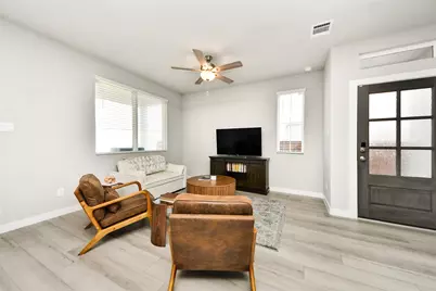 14810 Slow River Avenue, Houston, TX 77082 - Photo 7