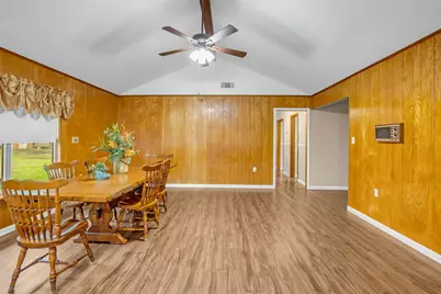 205 N 8th Street, Highlands, TX 77562 - Photo 13