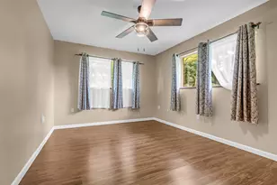 205 N 8th St, Highlands, TX 77562 - Photo 37
