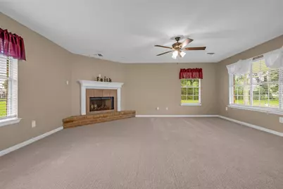 205 N 8th Street, Highlands, TX 77562 - Photo 23