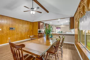205 N 8th St, Highlands, TX 77562 - Photo 17