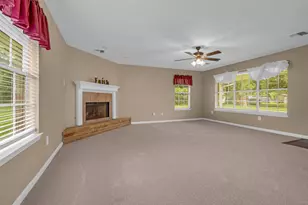 205 N 8th St, Highlands, TX 77562 - Photo 21
