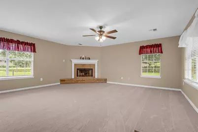 205 N 8th Street, Highlands, TX 77562 - Photo 23
