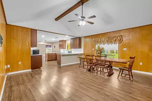 205 N 8th St, Highlands, TX 77562 - Photo 17