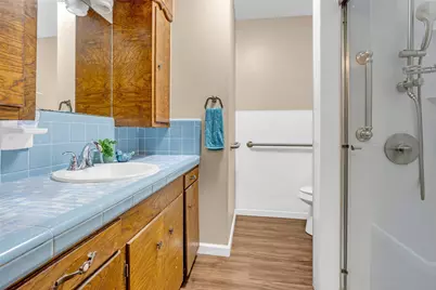 205 N 8th Street, Highlands, TX 77562 - Photo 29