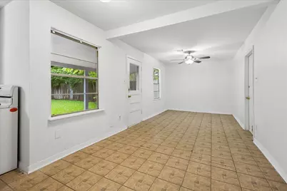 4029 McDermed Drive, Houston, TX 77025 - Photo 9
