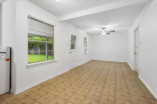 4029 McDermed Dr, Houston, TX 77025 - Photo 9