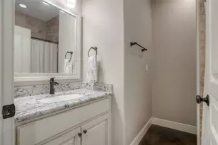 174 Raven Wood St, Huntsville, TX 77320 - Photo 37