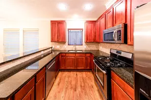 5924 Petty St, Houston, TX 77007 - Photo 5