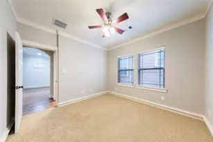 5924 Petty St, Houston, TX 77007 - Photo 7