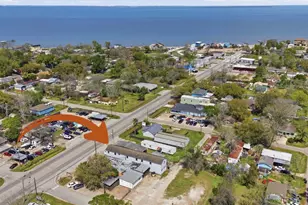 313 Grand Ave, Bacliff, TX 77518 - Photo 3