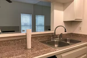 8299 Cambridge St, Houston, TX 77054 - Photo 5