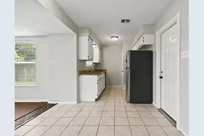 10414 Kirkdale Drive, Houston, TX 77089 - Photo 13